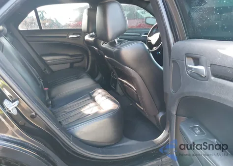 2015 Chrysler 300 300S из США, поврежденный, VIN 2C3CCABG0FH830281